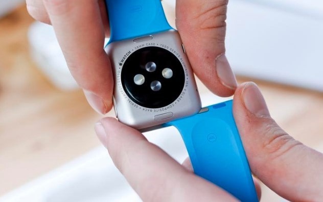 how to change watch band on apple watch,