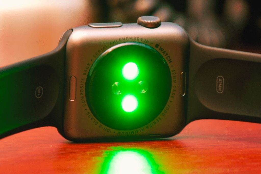 How To Turn Off Green Light On Apple Watch